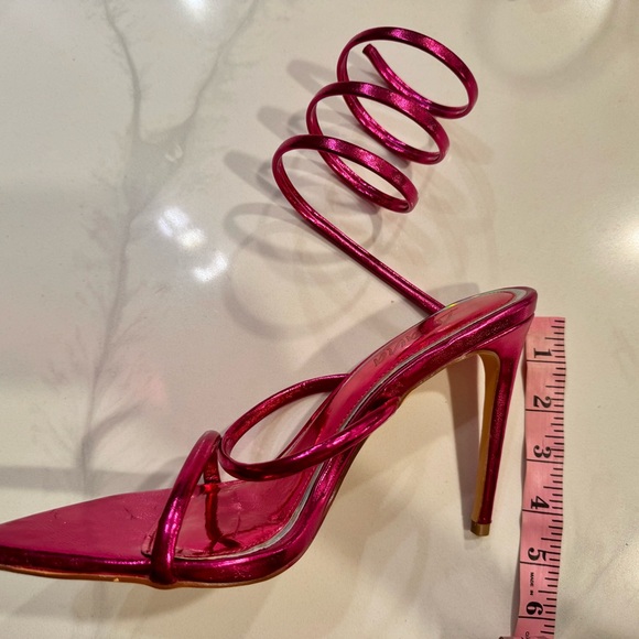 Liliana Pink Heels with Pointed Toe and Bow - Picture 14 of 16